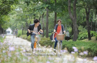 ★自転車バイクルック、キムジェジュンとチェガンヒ、韓国ドラマ‘ボスを守れ’